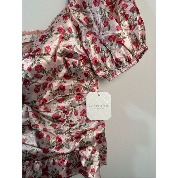 Altar’d State women’s pink floral short sleeve top size Large NWT. #44-1735 - Picture 3 of 7